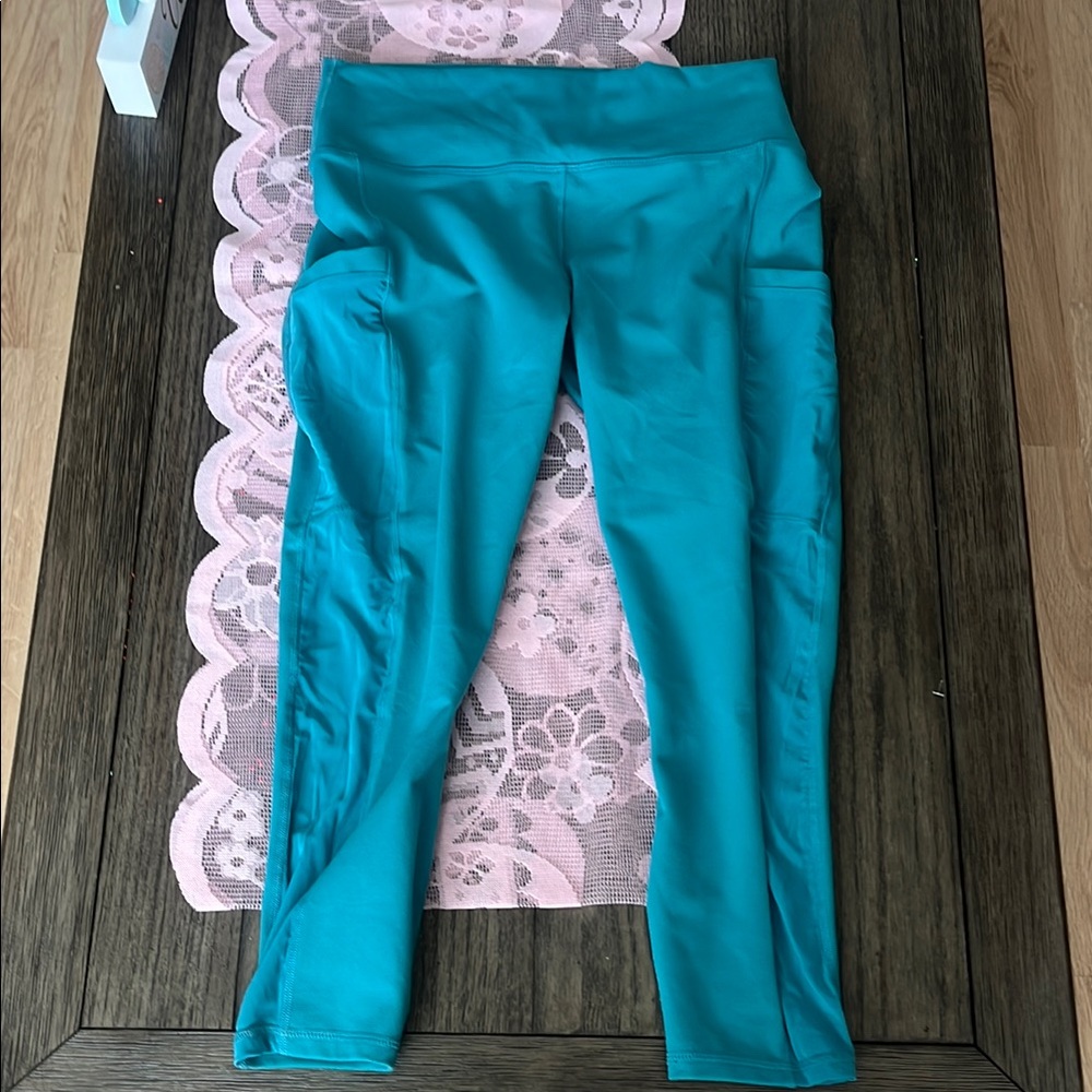 Fabletics leggings size small
